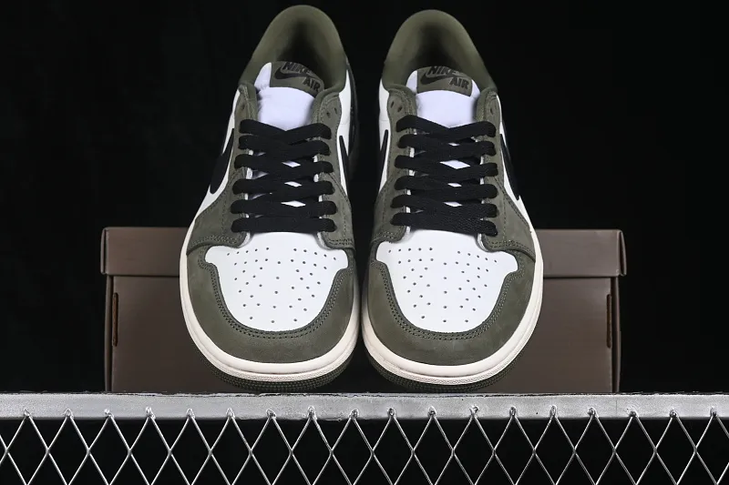 All categories Air Jordan Jordan series basketball shoes Air Jordan 1 Low Air Jordan 1 Low OG "Medium Olive" AJ1 Joe 1 joint model olive green low-top retro cultural basketball shoes HQ6998-200